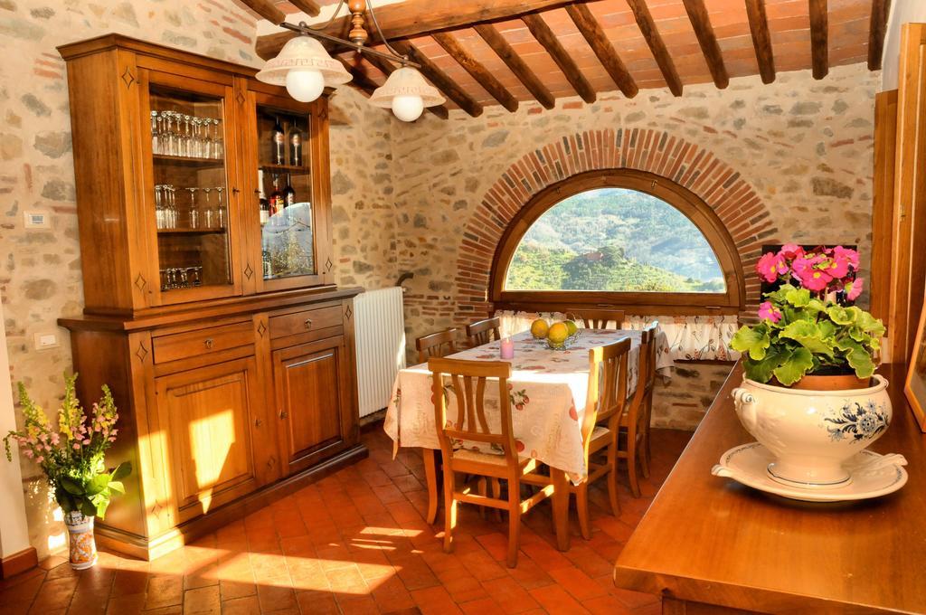 Agriturismo La Marginella Pescia Luaran gambar
